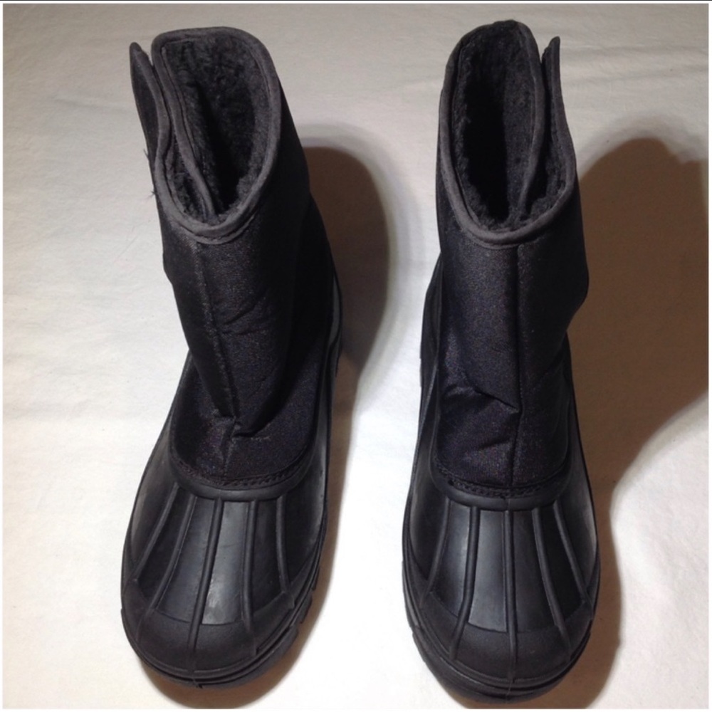 Boy's Size 4 Toms Winter Boots
